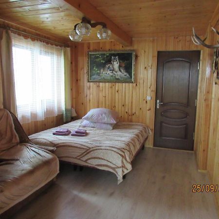 Villa Kotiedzh U Mariny Yaremche Exterior foto