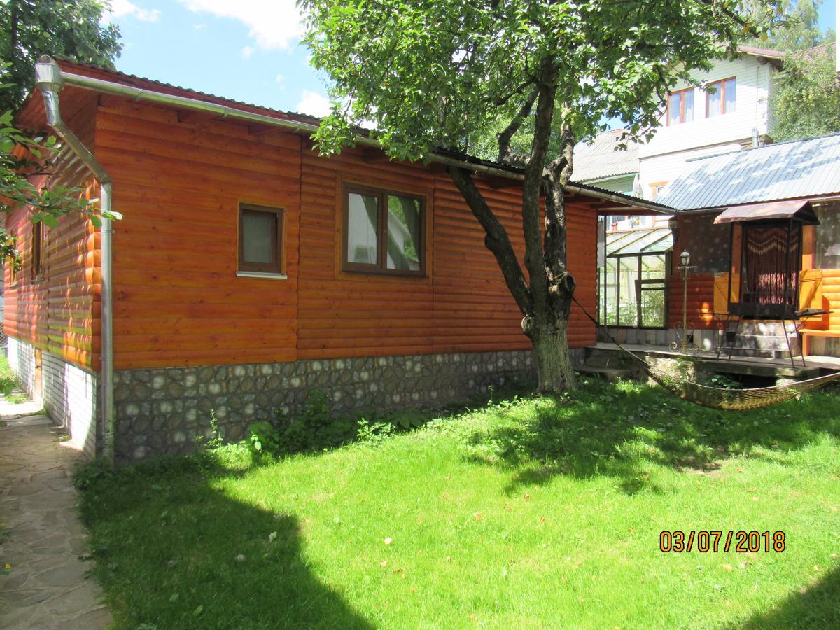 Villa Kotiedzh U Mariny Yaremche Exterior foto